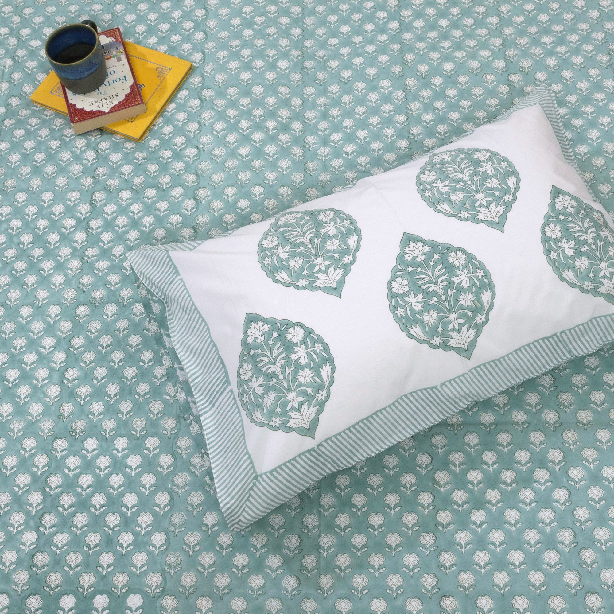 Cool Summer| Premium Bedsheet