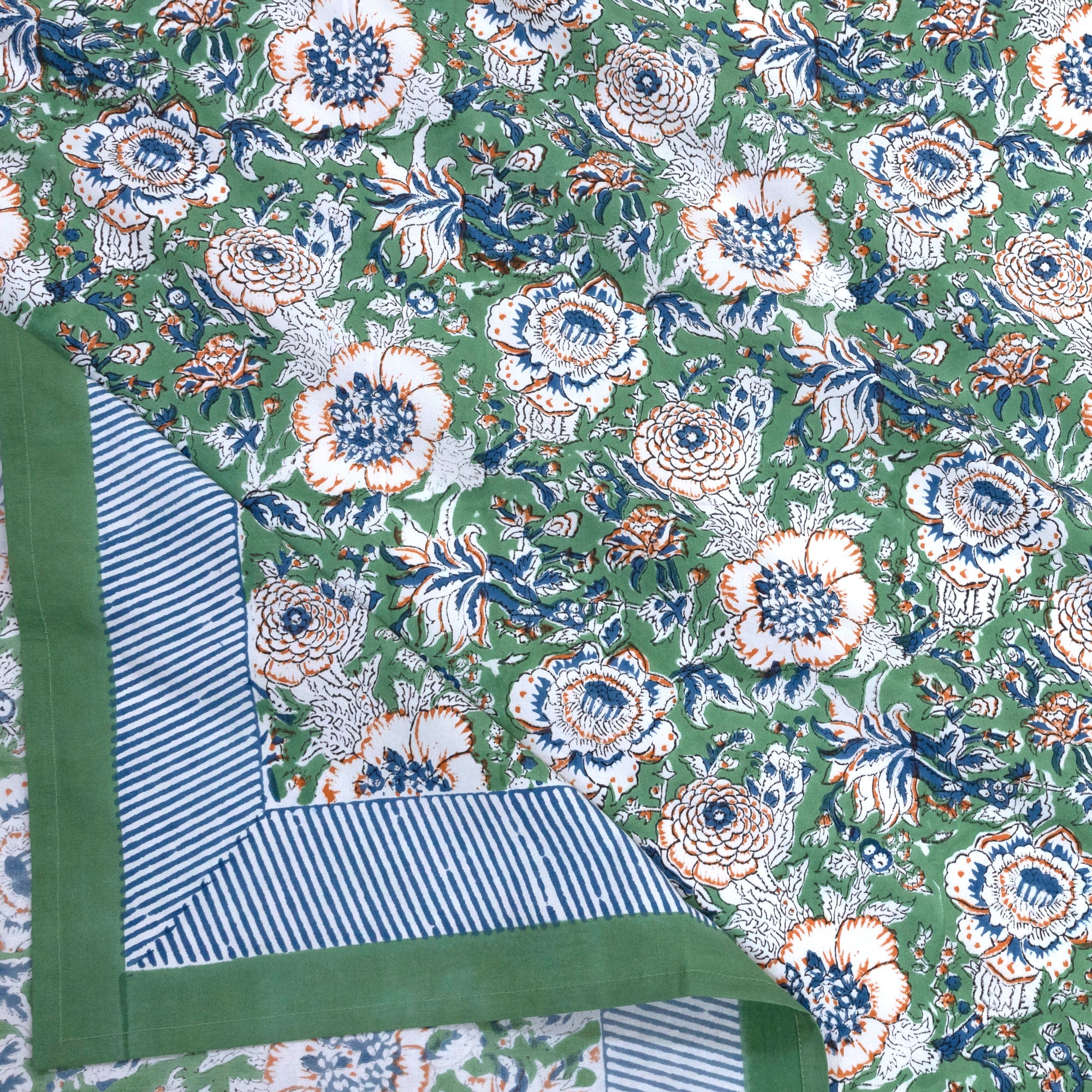 Messy Garden| Comforter Bedding Set | Premium Bedsheet , Pillow Covers, Quilt / Razai