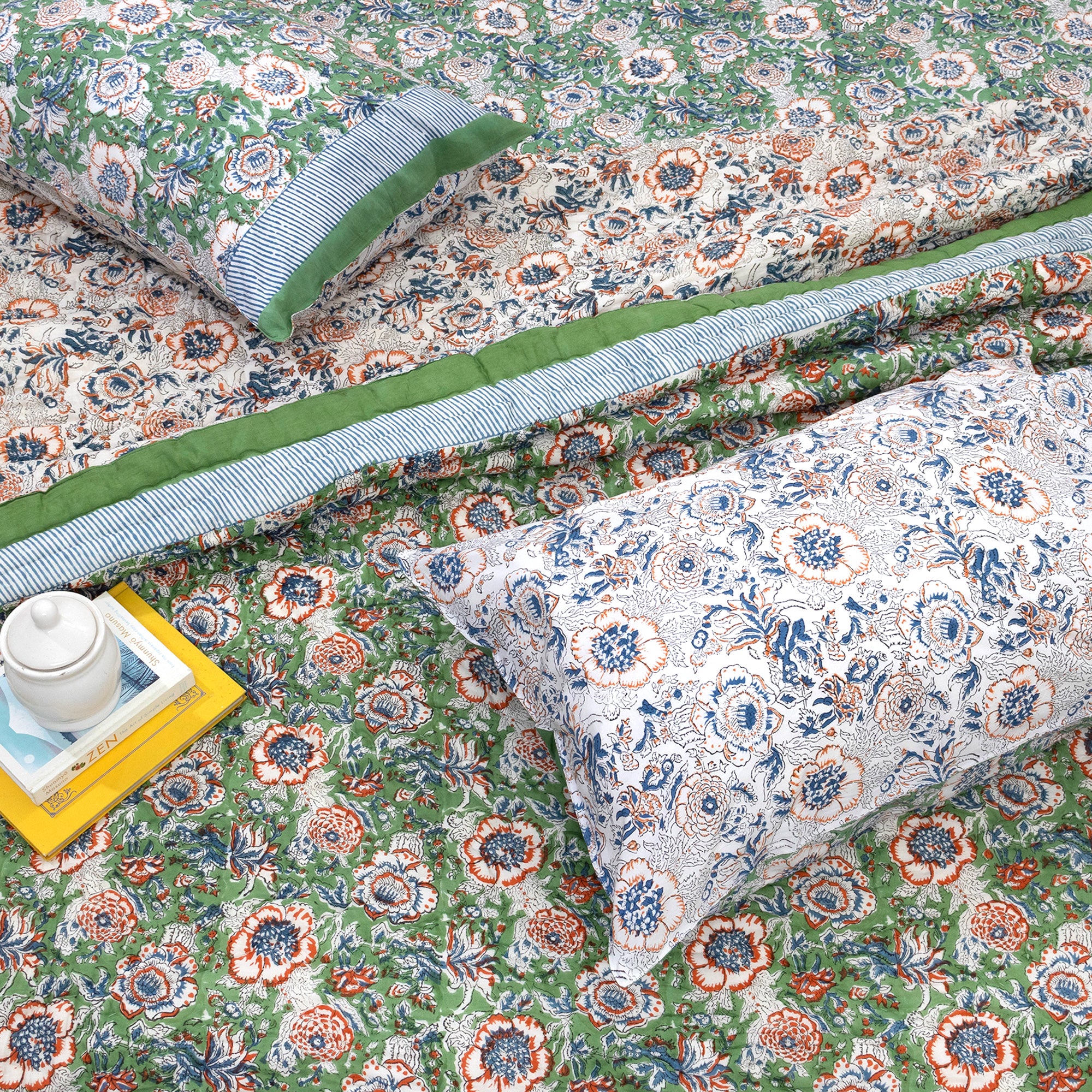 Messy Garden| Comforter Bedding Set | Premium Bedsheet , Pillow Covers, Quilt / Razai