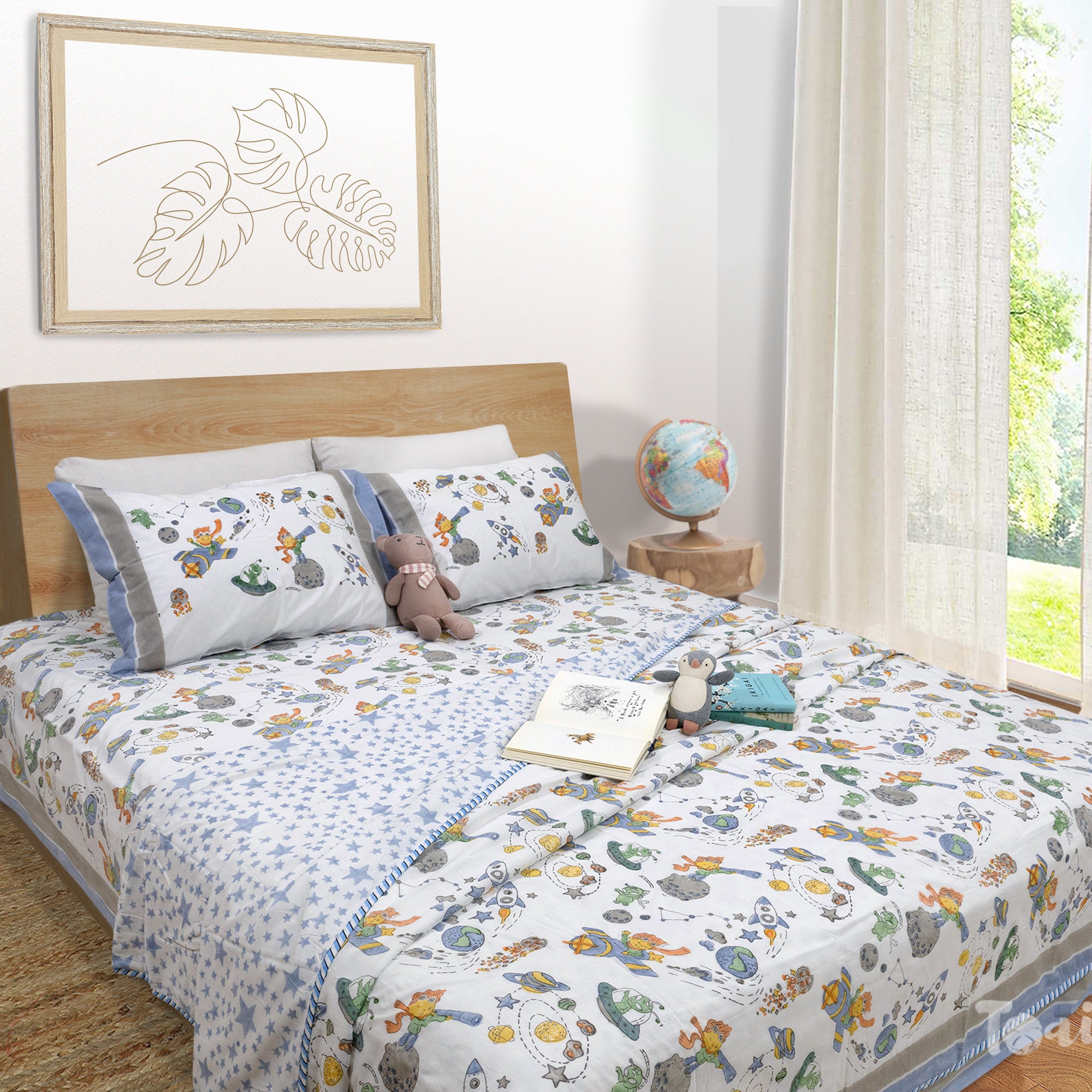 Space Boy| All- Season Bedding Set | Premium Bedsheet , Pillow Covers, Dohar