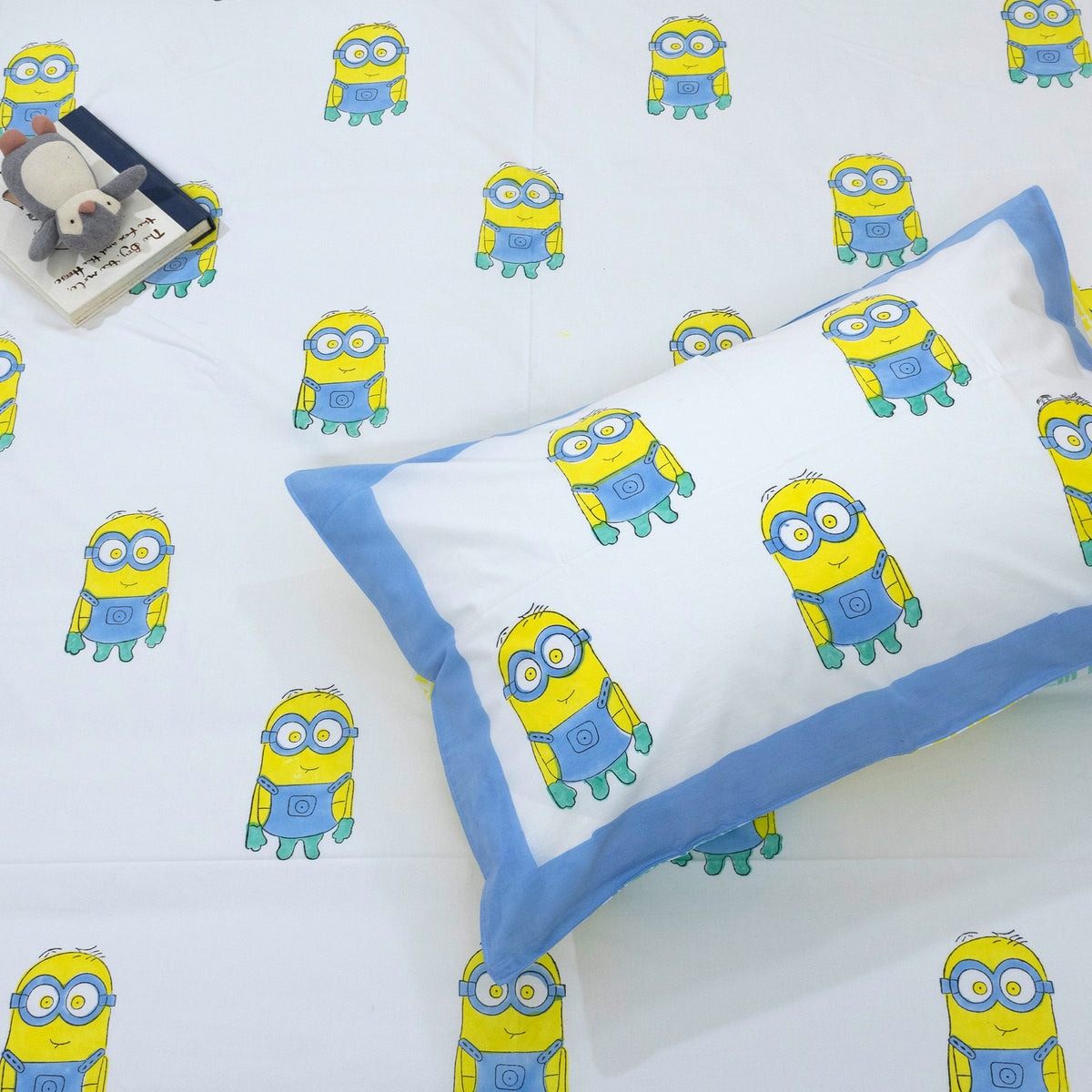 Minions | Premium Bedsheet