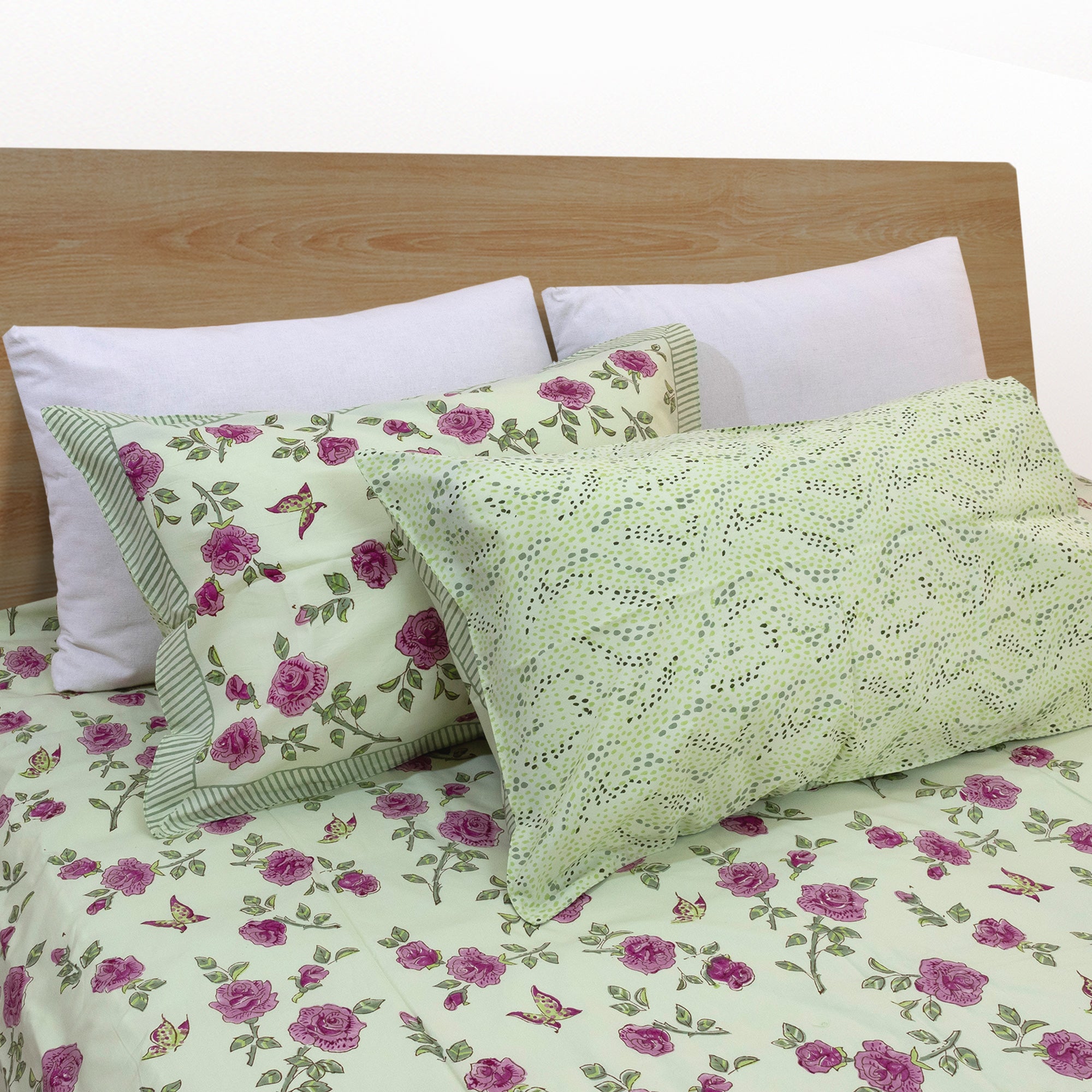 Rose Meadow | All- Season Bedding Set | Premium Bedsheet , Pillow Covers, Dohar