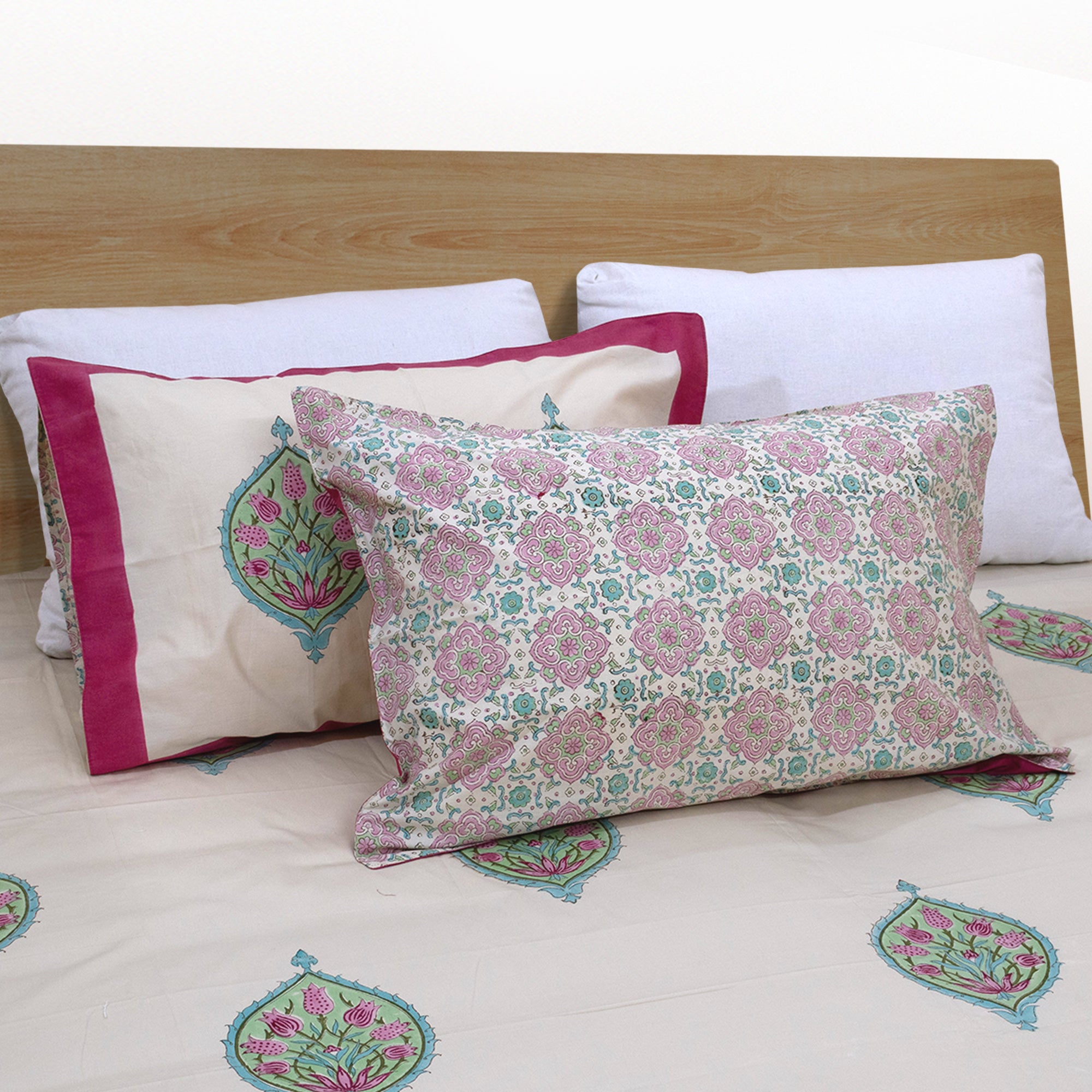 Pink Blue Paan on Beige | Premium Bedsheet