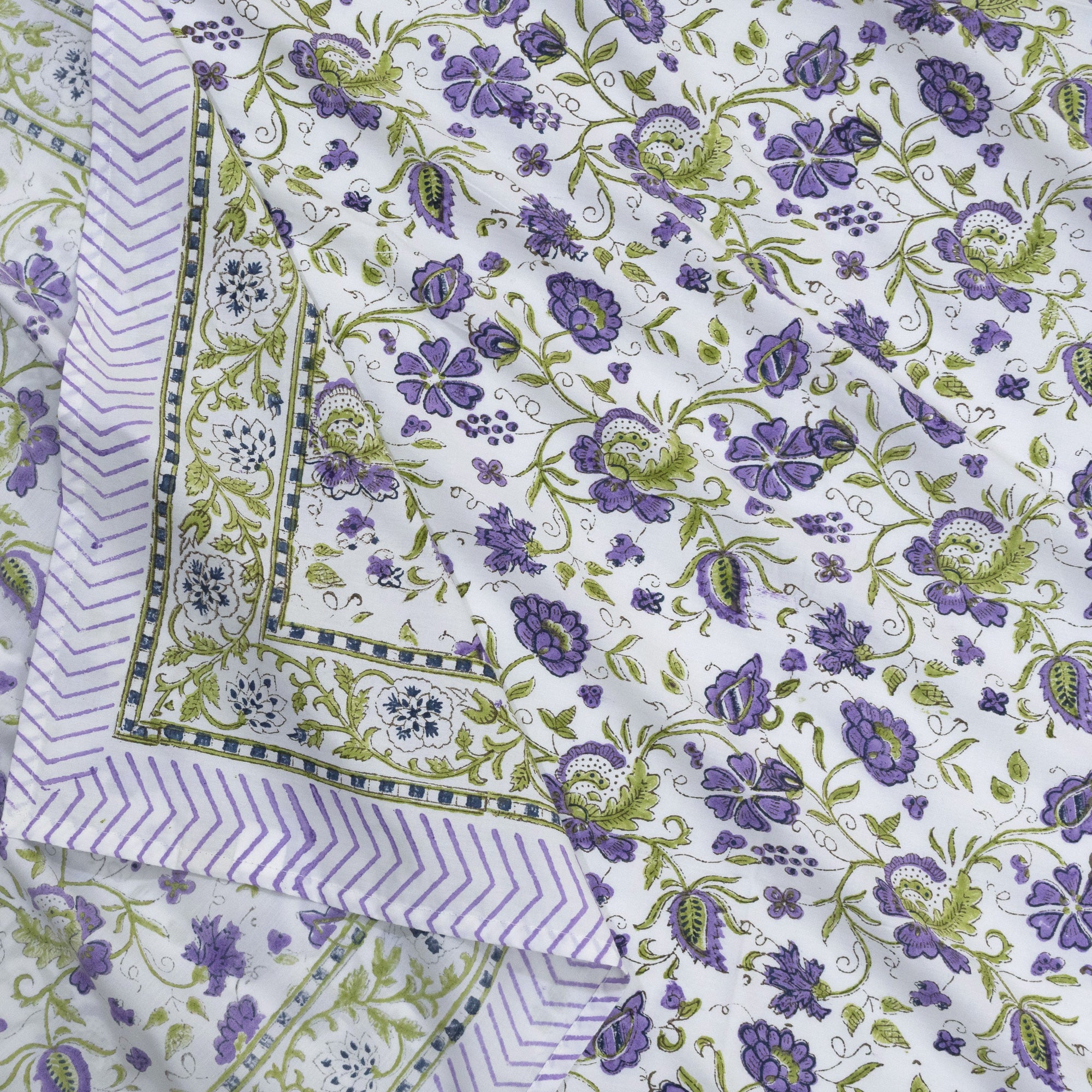 Small Lavender Flowers|  Premium Bedsheet