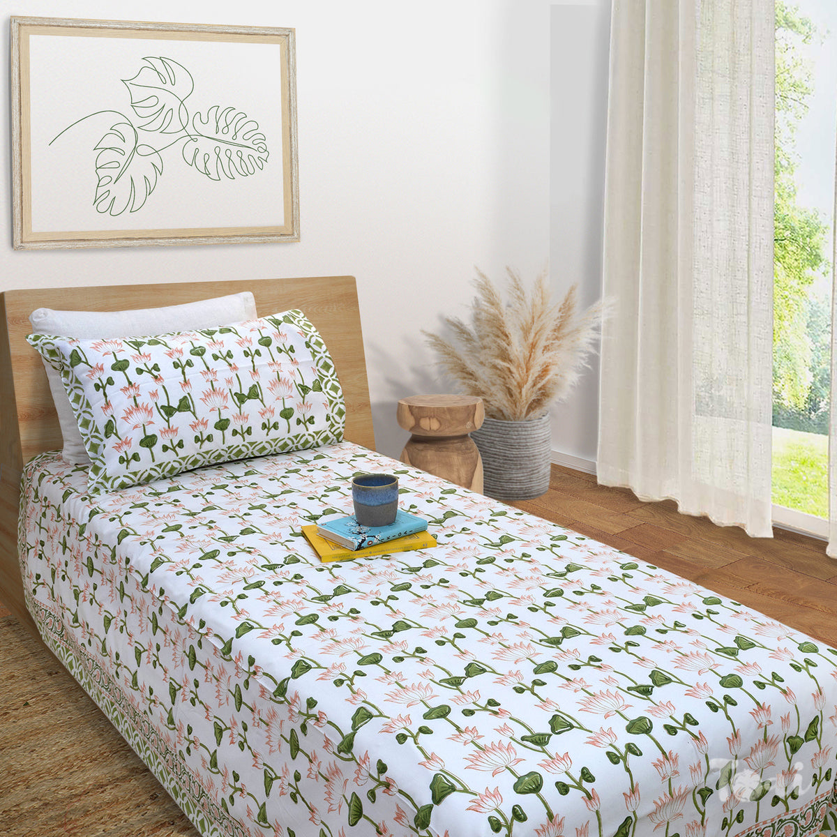 Lotus Vines | Premium Bedsheet