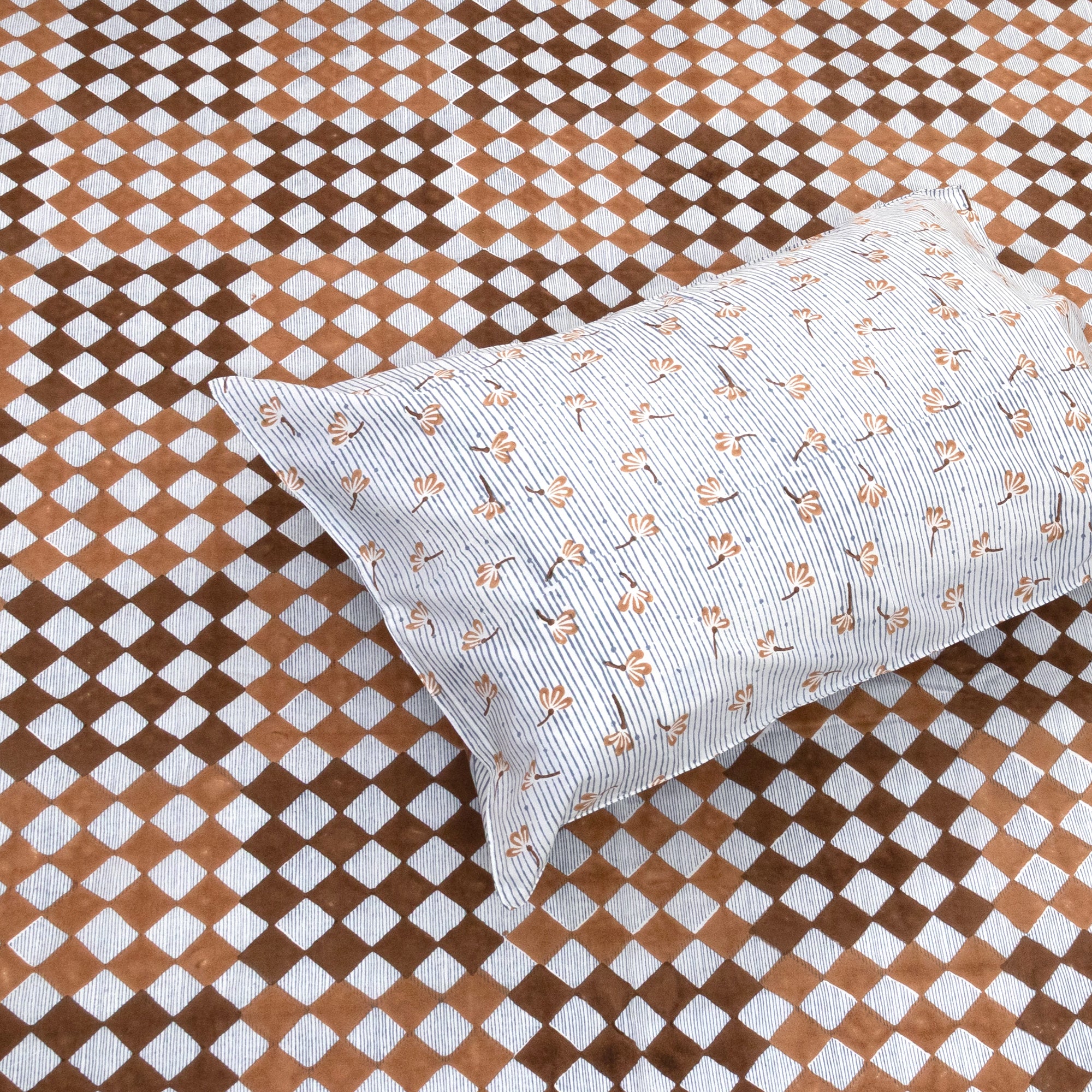 Geometric Square   | Premium Bedsheet