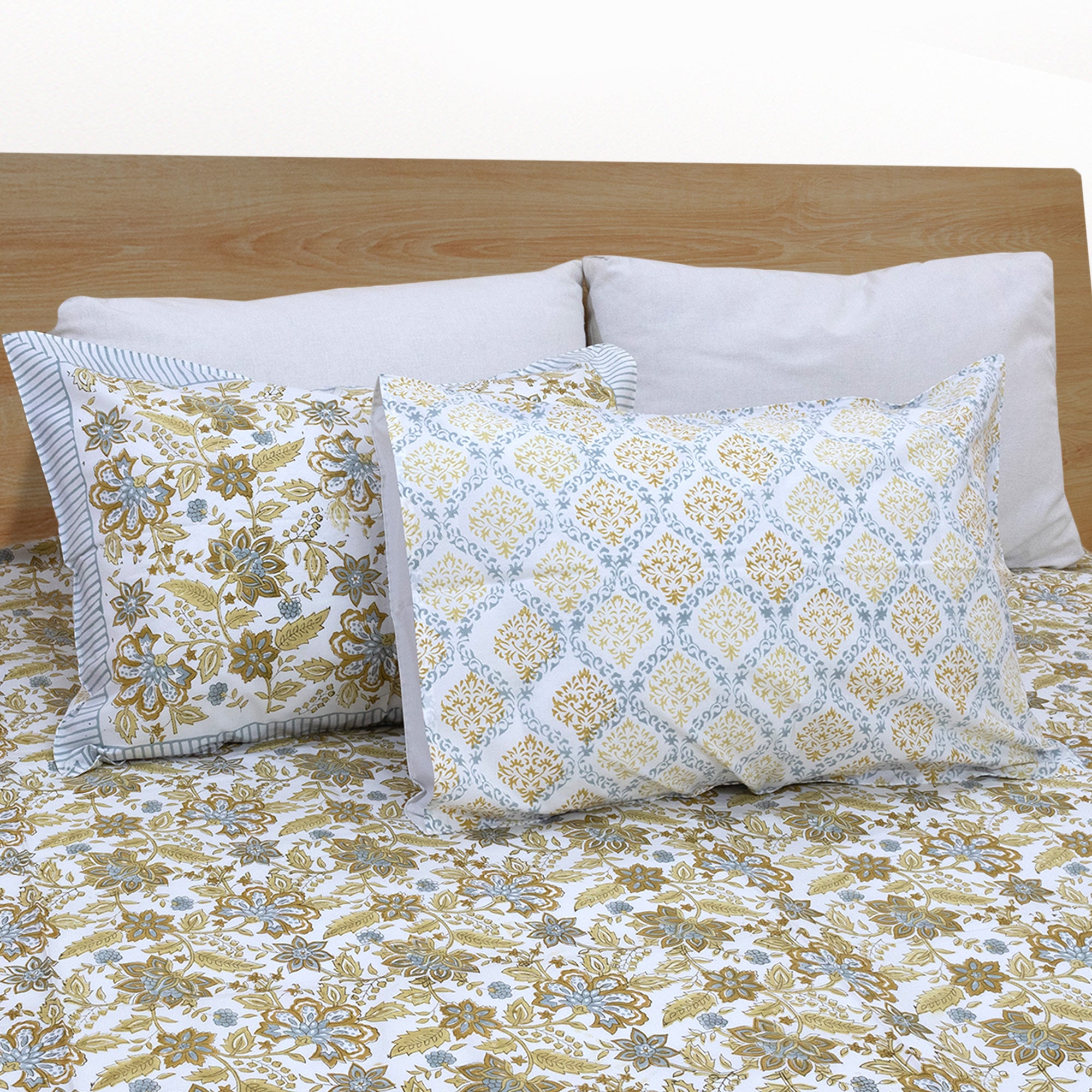 Autumn Leaves | Premium Bedsheet