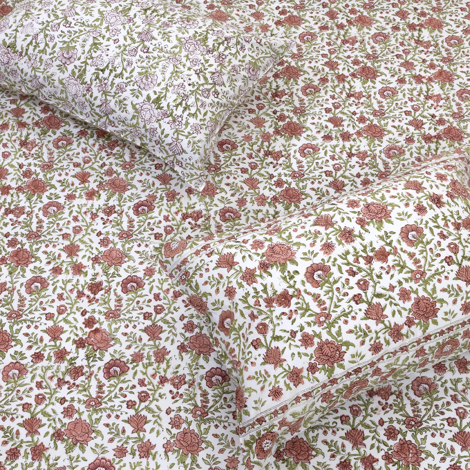 Rust Flower Spread   | Fine Quality Bedsheet