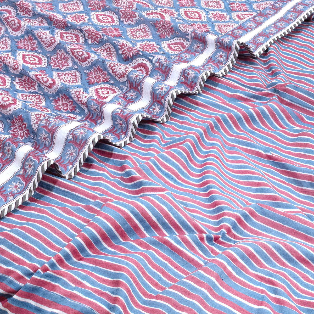 Small Red Motives on Blue | Dohar | Summer Blanket