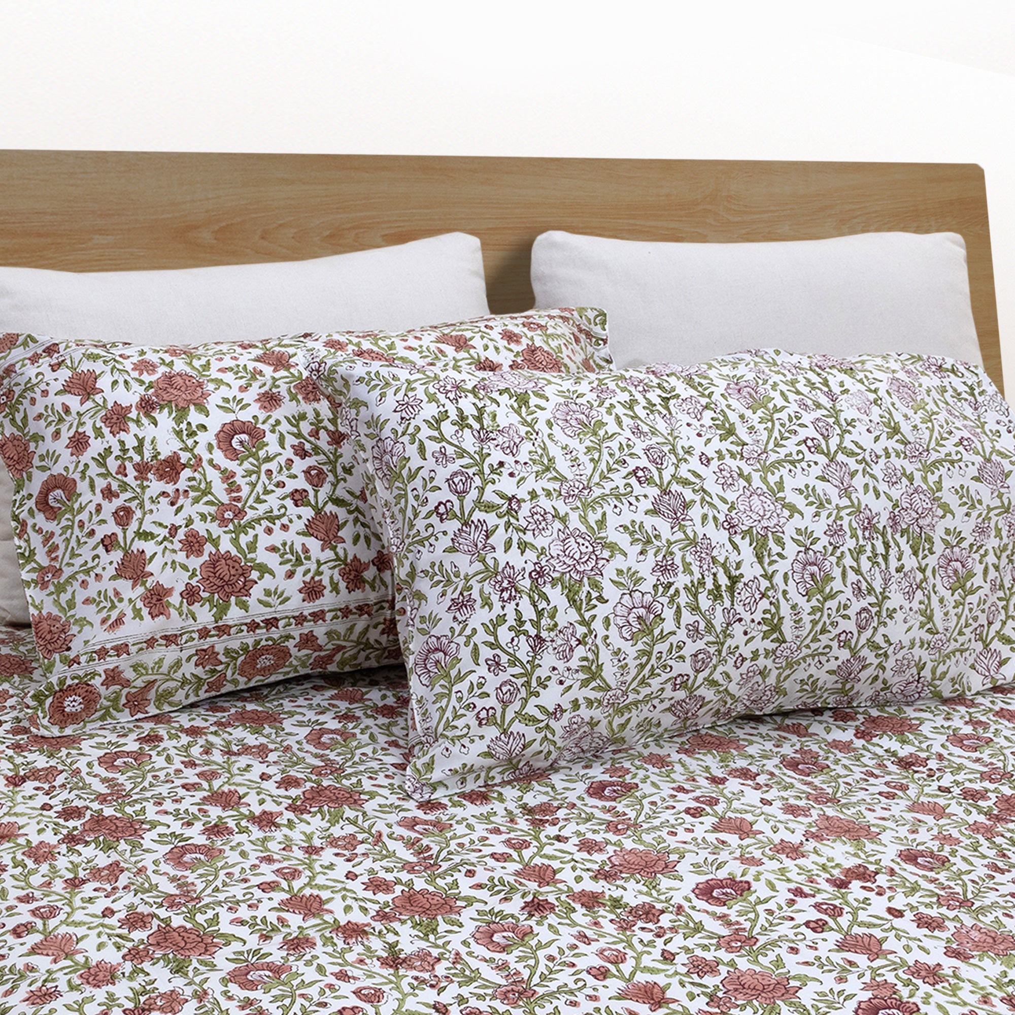 Rust Flower Spread   | Fine Quality Bedsheet
