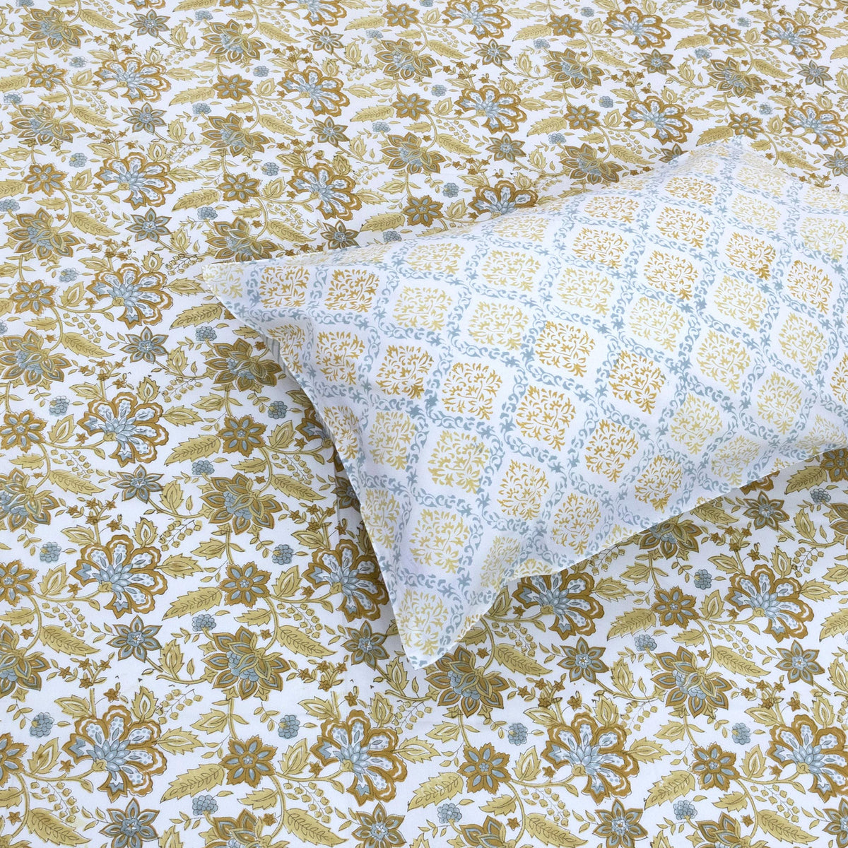 Autumn Leaves | Premium Bedsheet