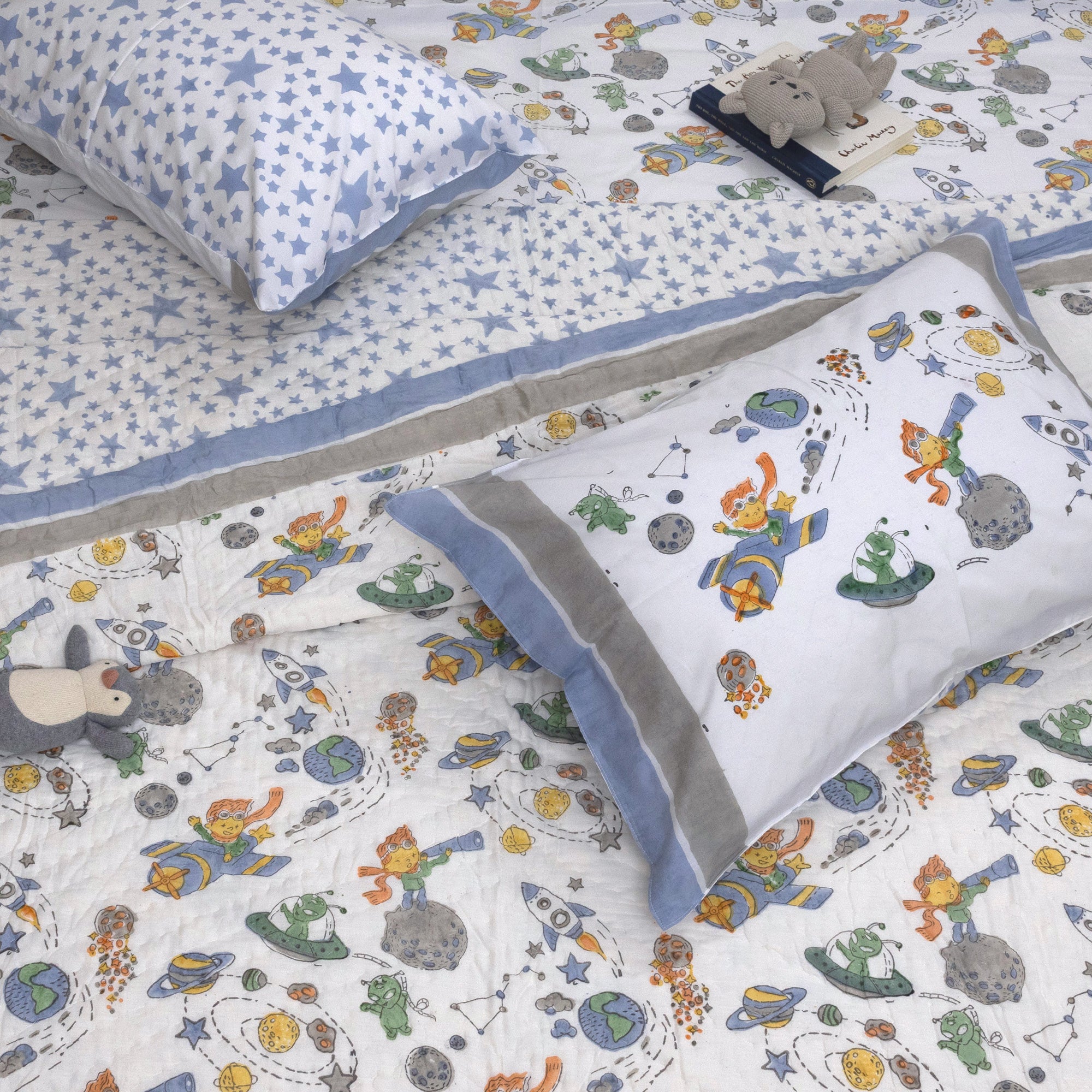 Space Boy| All- Season Bedding Set | Premium Bedsheet , Pillow Covers, Dohar