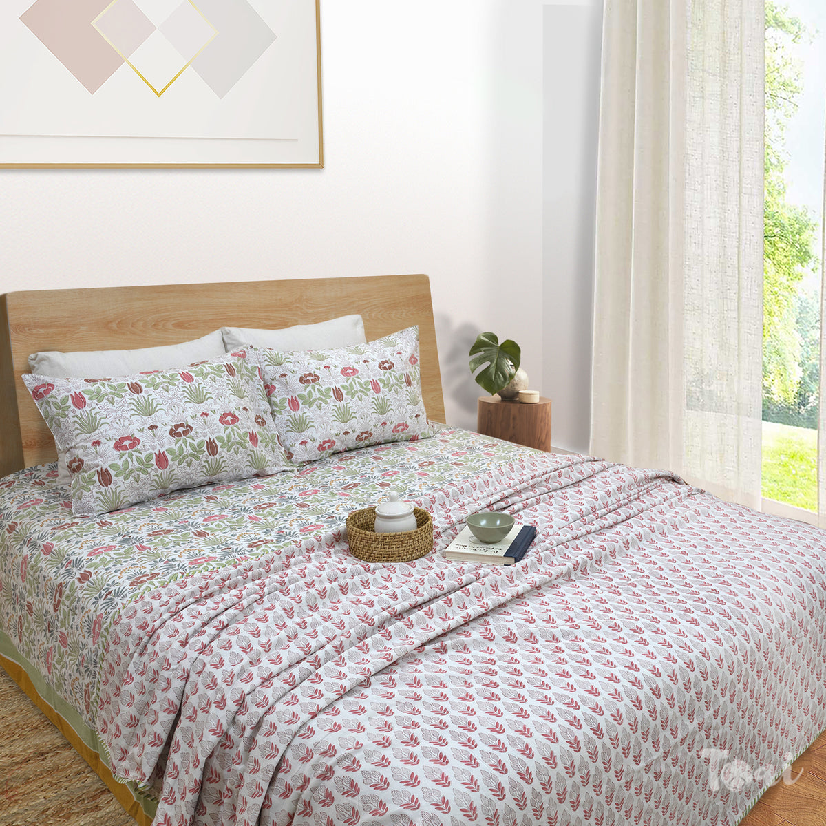 Spring Florals| 300TC Bedsheet | 2 Pillow Covers | Mulmul Cotton Dohar
