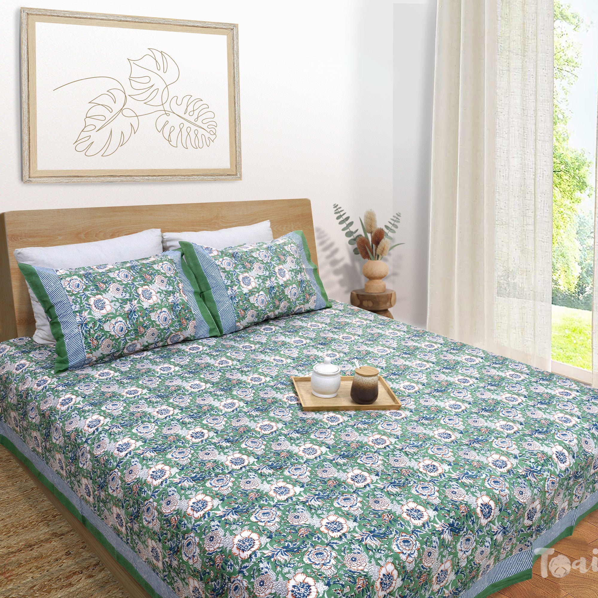 Messy Garden| Comforter Bedding Set | Premium Bedsheet , Pillow Covers, Quilt / Razai