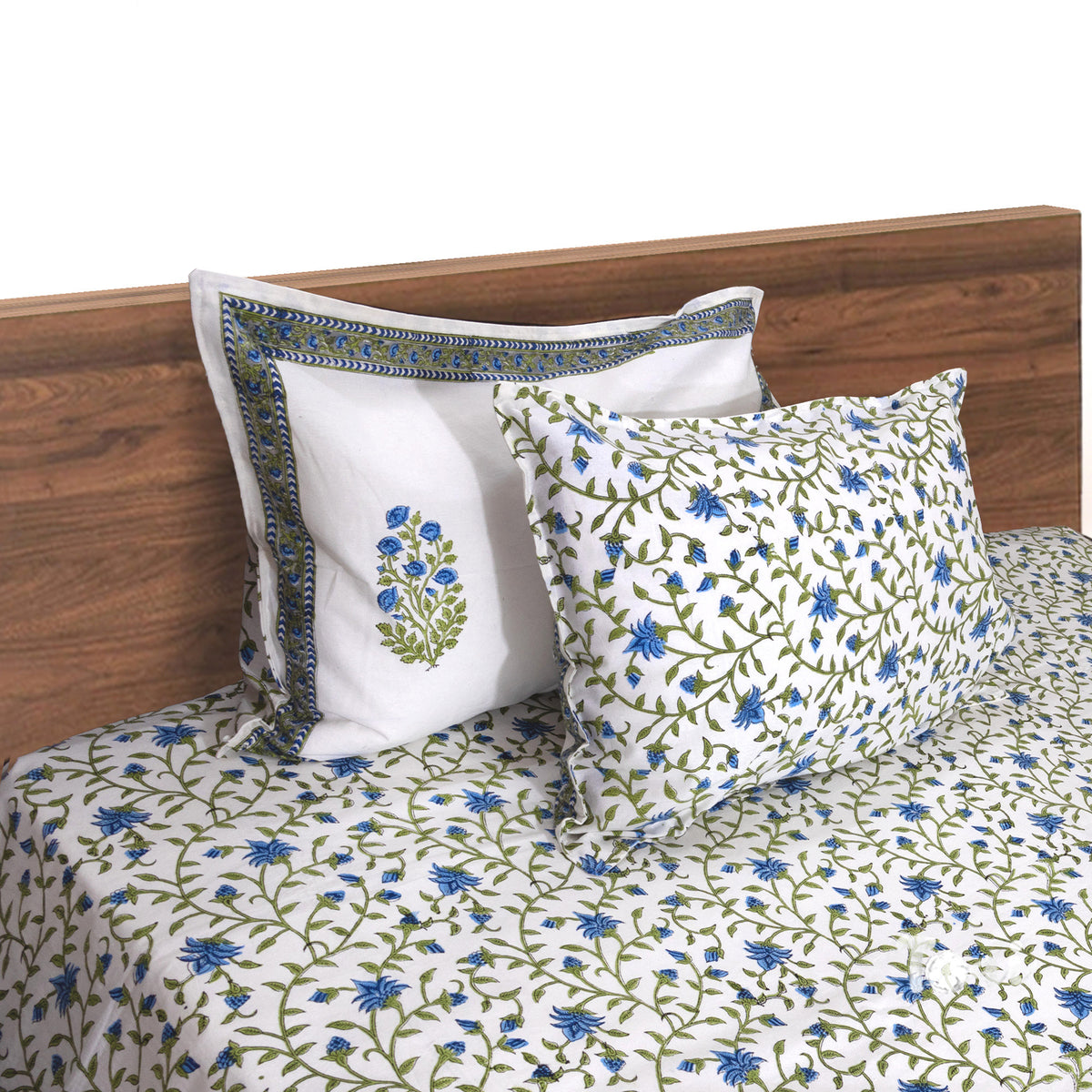 White Blue Florals | Fine Quality Bedsheet