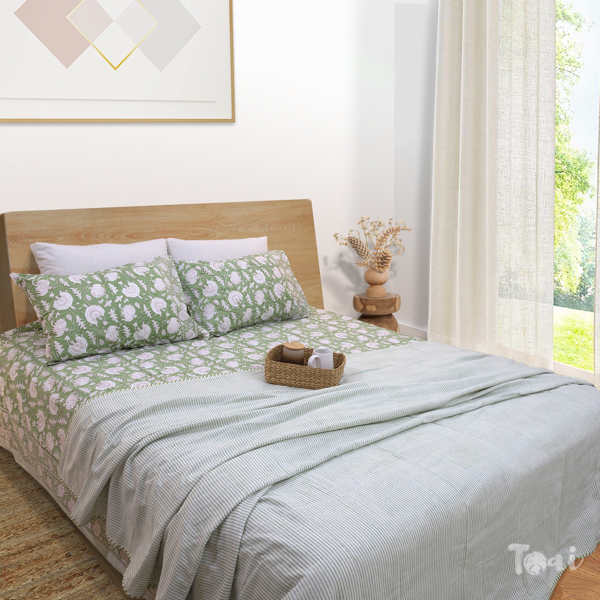 Green Kalamkari| All- Season Bedding Set | Premium Bedsheet , Pillow Covers, Dohar