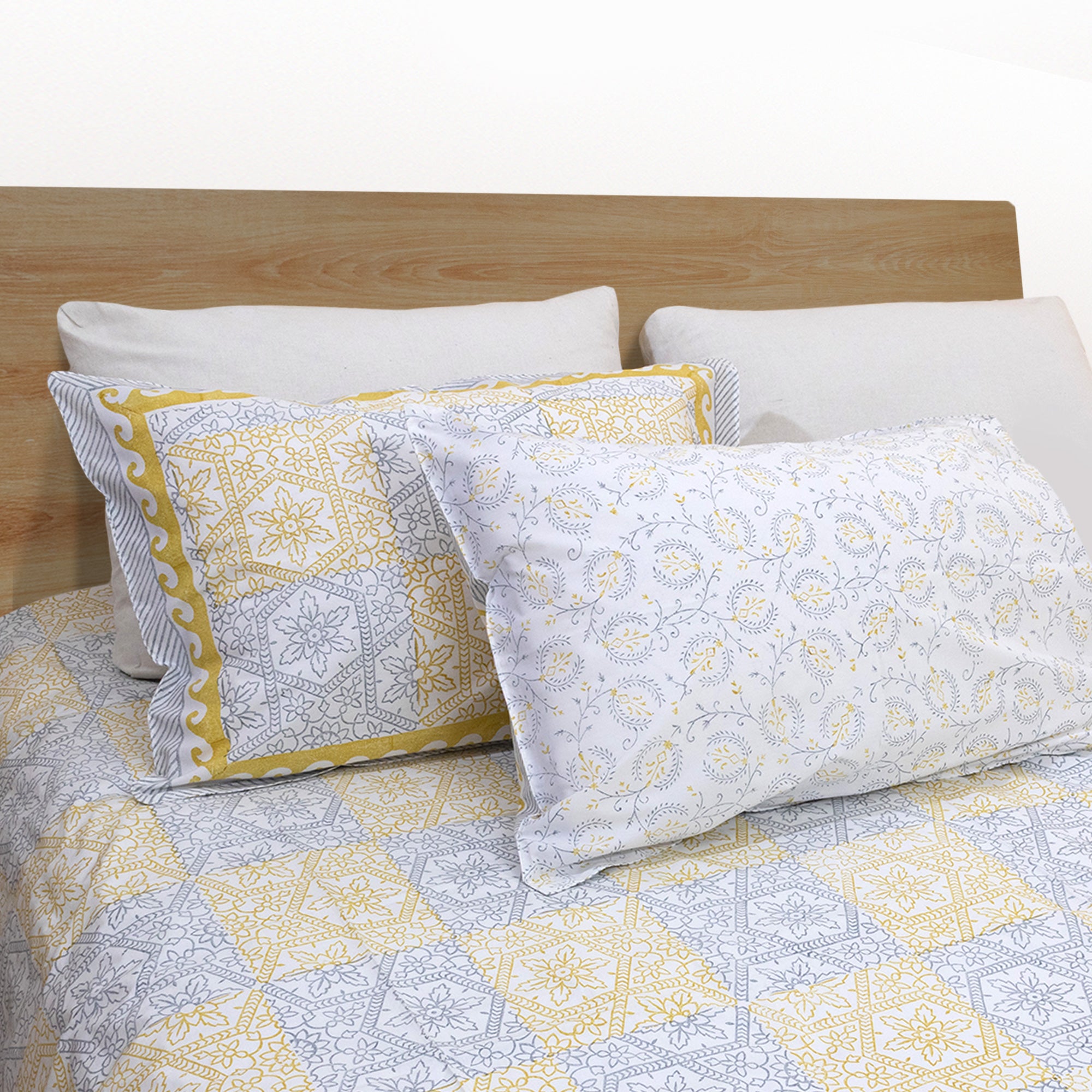 Yellow Grey Pattern| Premium Bedsheet