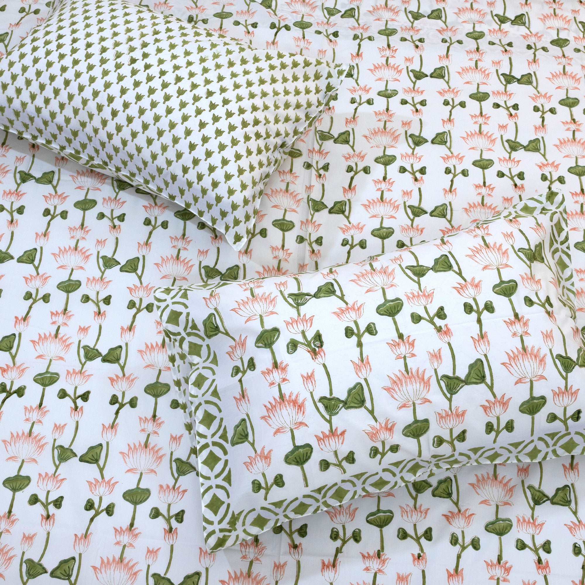 Lotus Vines | Premium Bedsheet