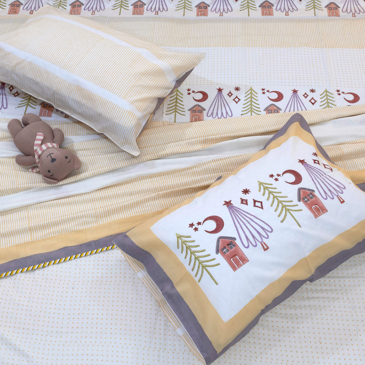 Yellow Polka |All- Season Bedding Set | Premium Bedsheet , Pillow Covers, Dohar