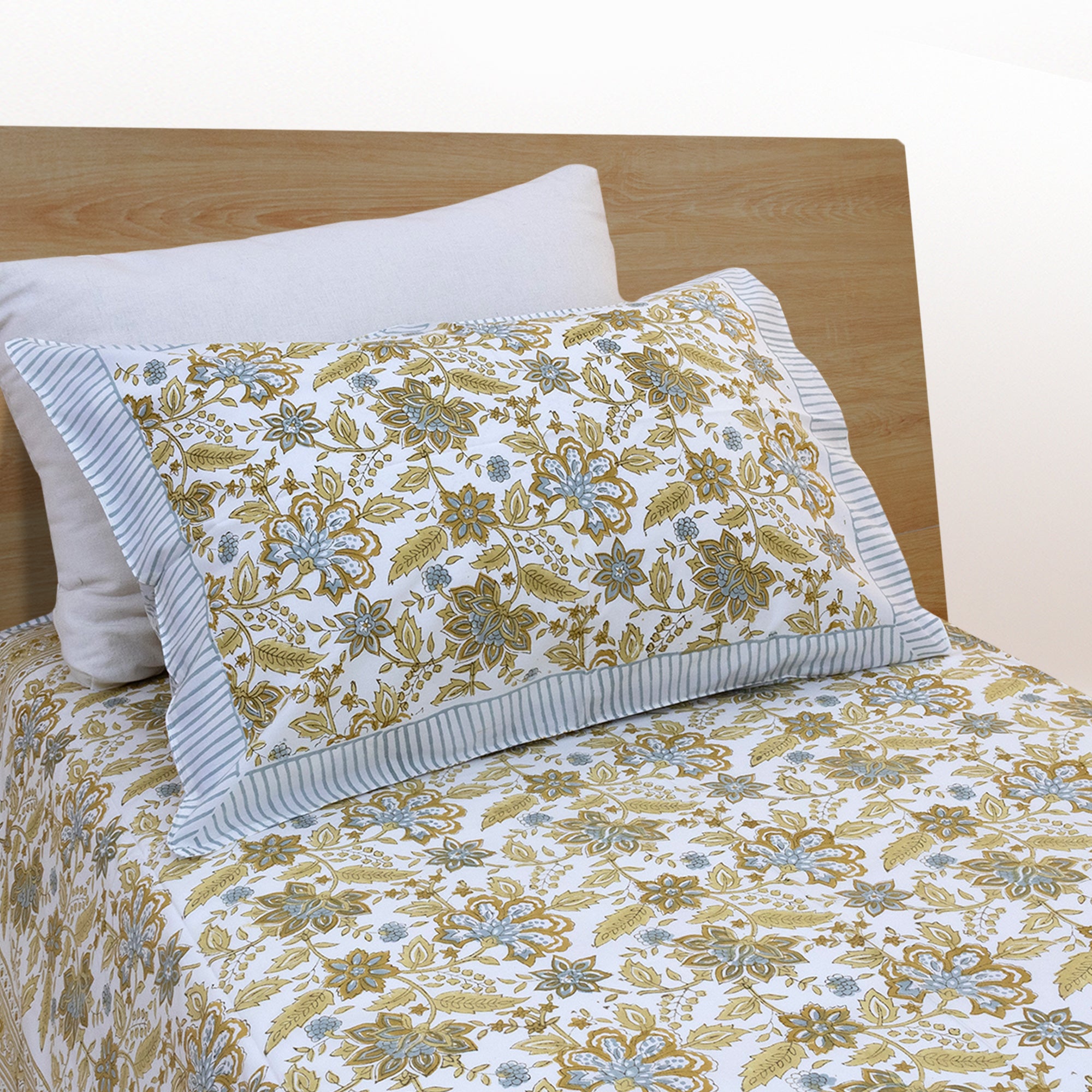 Autumn Leaves | Premium Bedsheet