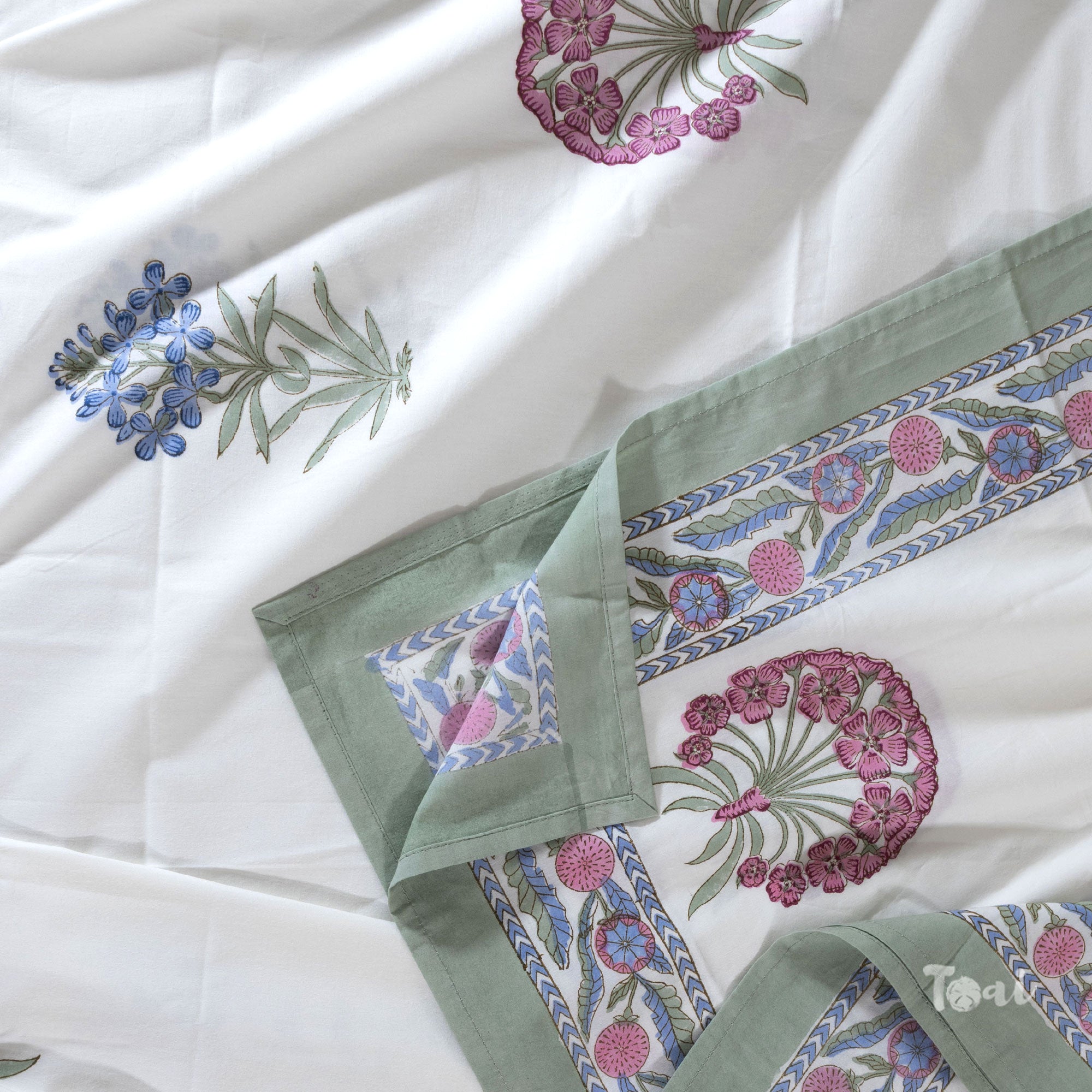 Balsam on White | Luxury Bedsheet with Pillow Covers