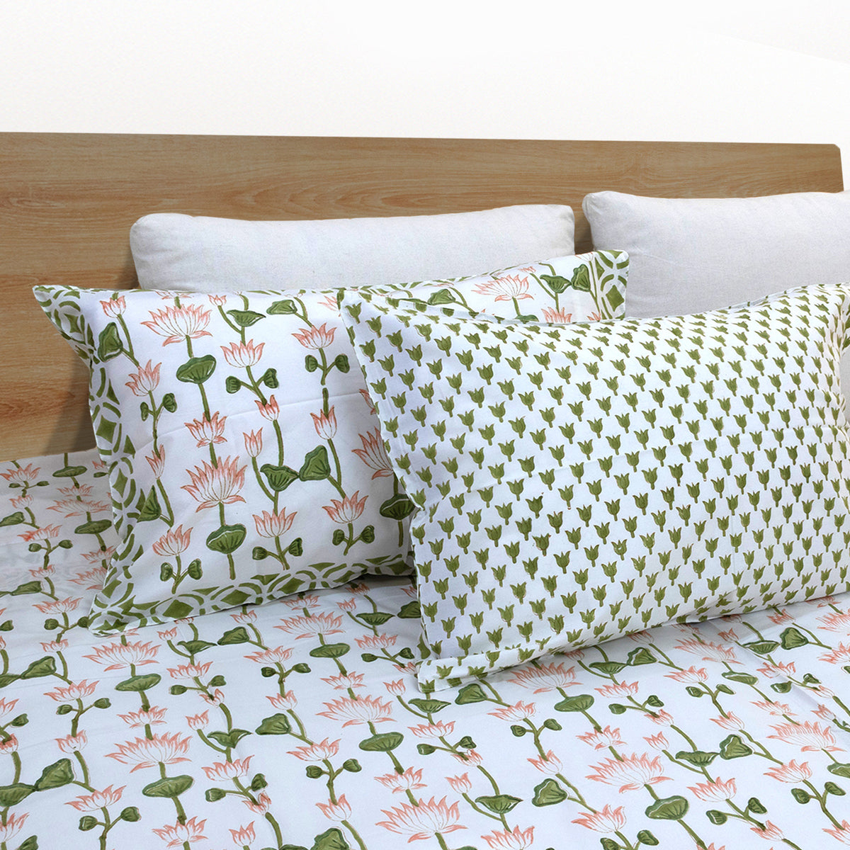 Lotus Vines| Comforter Bedding Set | Premium Bedsheet , Pillow Covers, Quilt / Razai