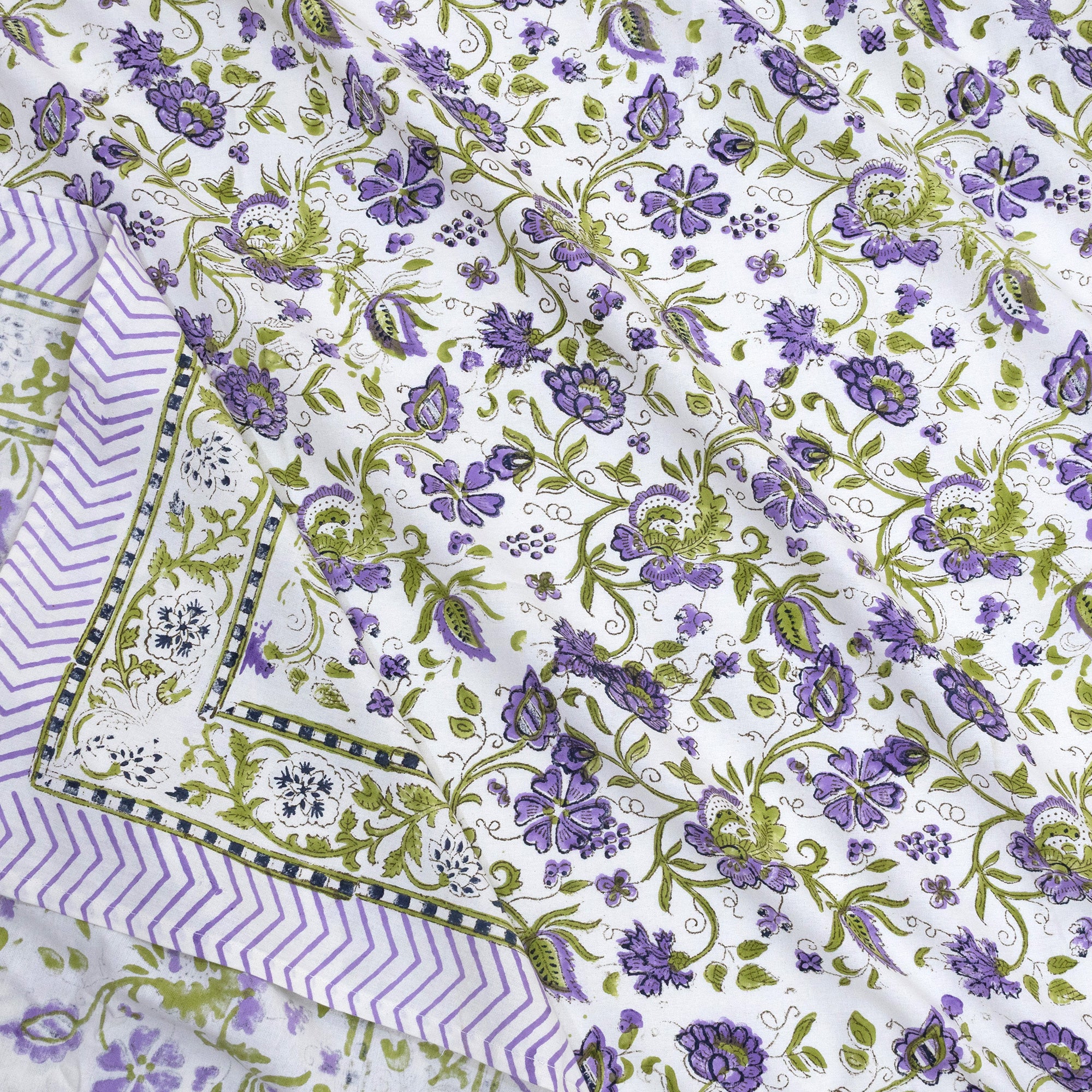 Small Lavender Flowers  |  Fine Quality Bedsheet