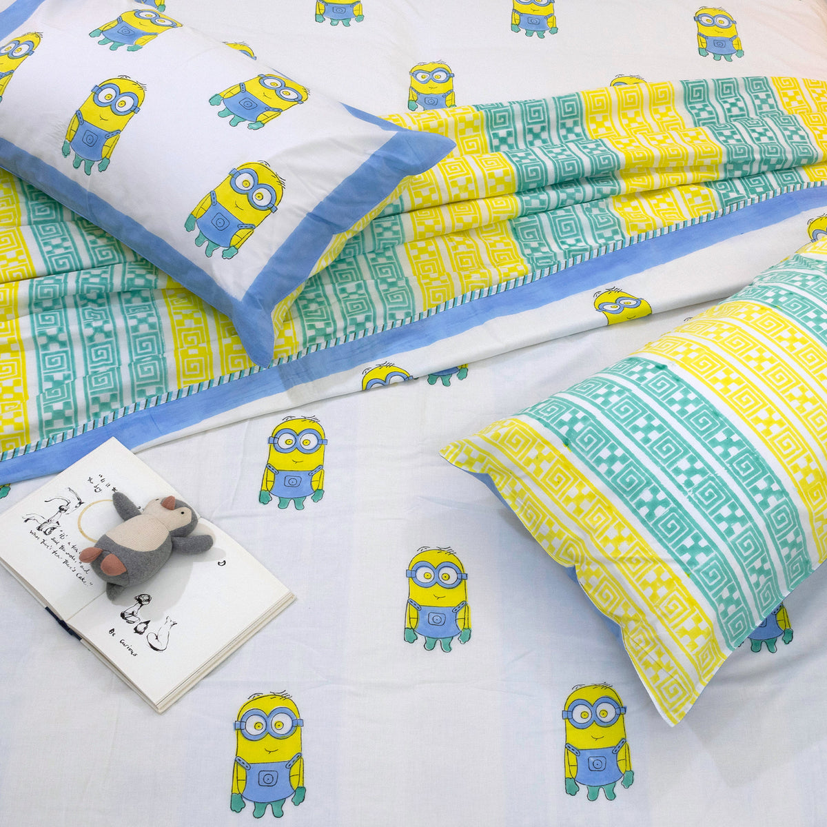 Minions| All- Season Bedding Set | Premium Bedsheet , Pillow Covers, Dohar