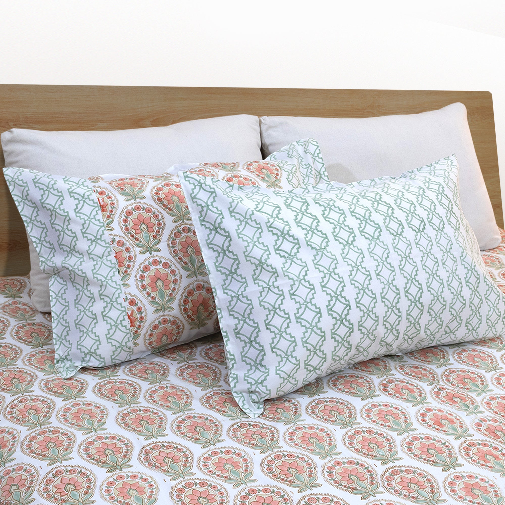 Peach Green White | Premium Bedsheet