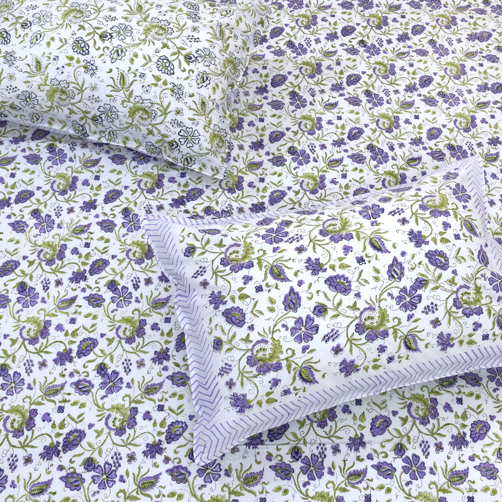 Small Lavender Flowers  |  Fine Quality Bedsheet