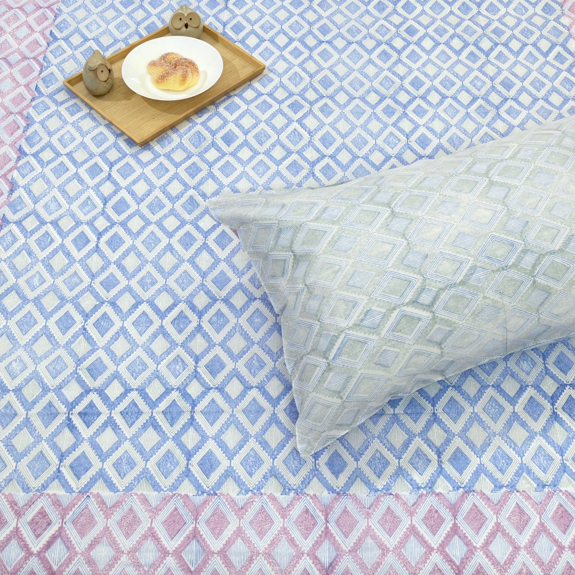 Vintage Lines Checks Blue Pink- Single bed bedsheet with pillow covers