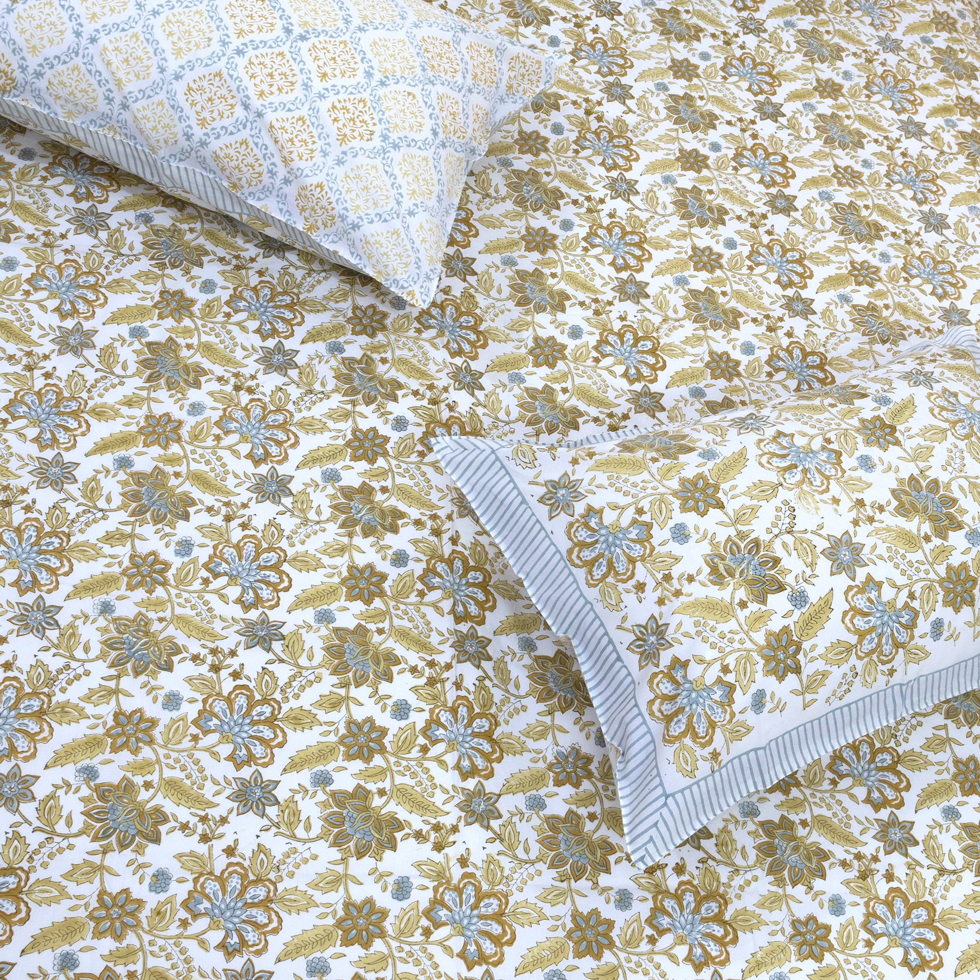 Autumn Leaves | Premium Bedsheet