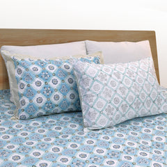 Small Blue Jaal | 300TC Bedsheet | 2 Pillow Covers | Mulmul Cotton Quilt