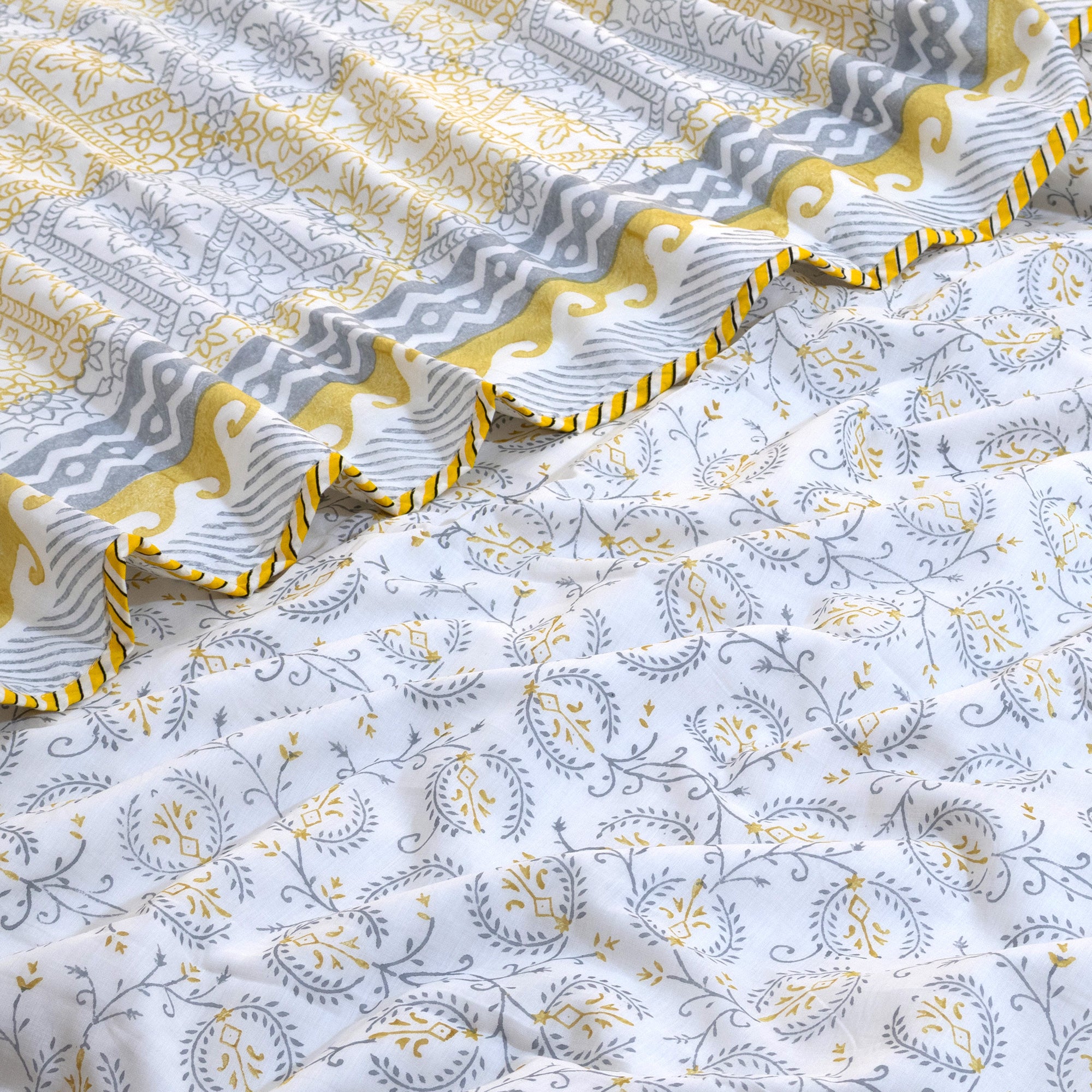 Yellow Grey Jharokha | Dohar | Summer Blanket