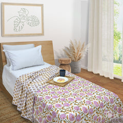 Round Flowers on Green | 300TC Bedsheet | 2 Pillow Covers | Mulmul Cotton Dohar