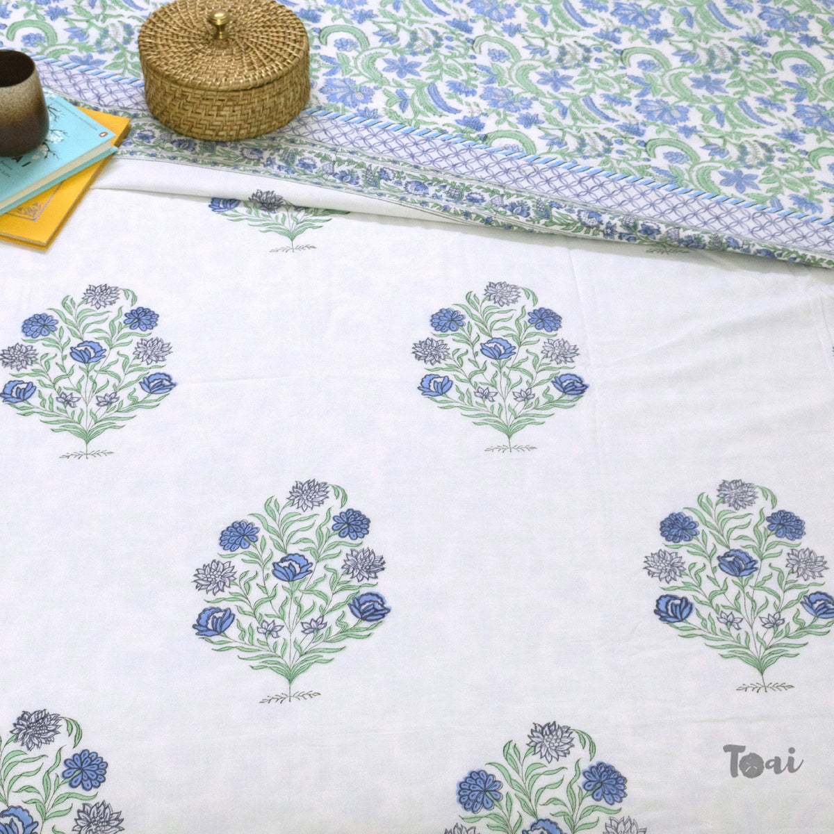 Mughal Floral Motif | Dohar | Summer Blanket
