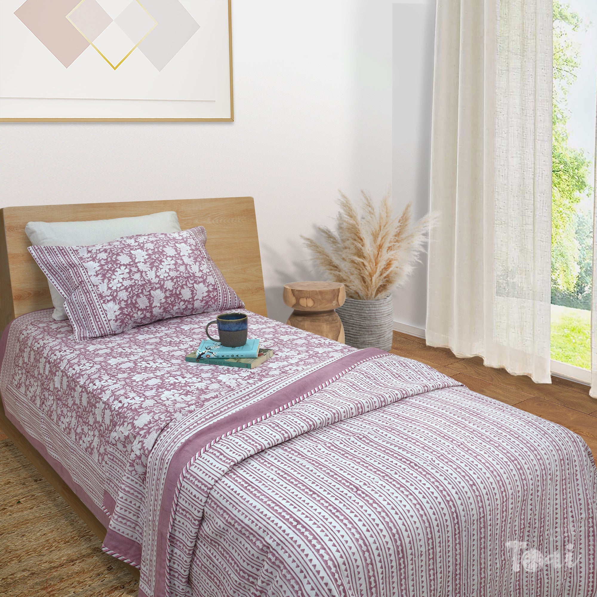 Vintage Pink| All- Season Bedding Set | Premium Bedsheet , Pillow Covers, Dohar