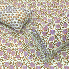 Round Flowers on Green | 300TC Bedsheet | 2 Pillow Covers | Mulmul Cotton Dohar