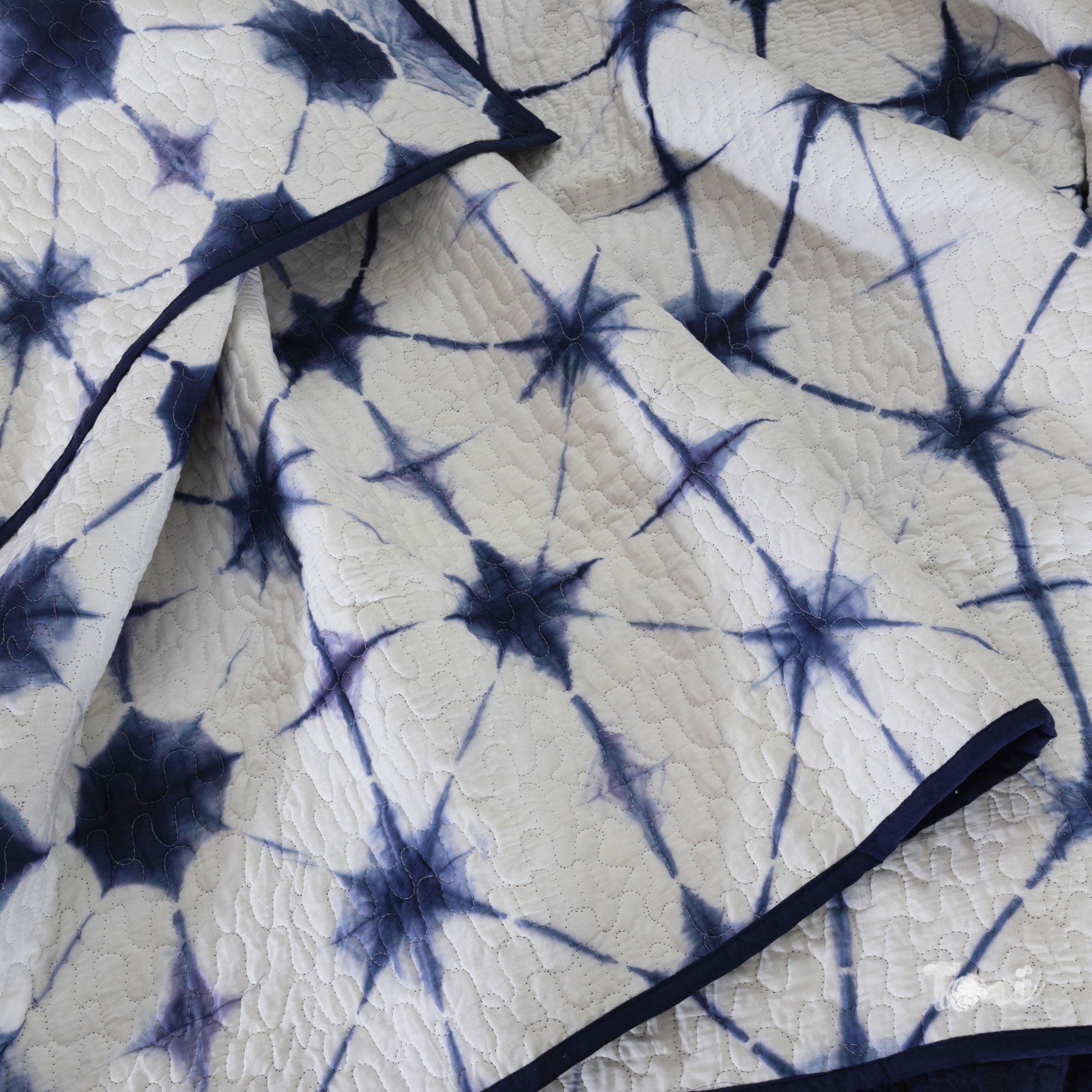 Indigo Geometry| Quilted Bed cover |Shibori, Tie-&-Die|Double Bed- Queen Size| Premium Mulmul Cotton| Organic Cotton Sheet Filling |Complementing pillow covers