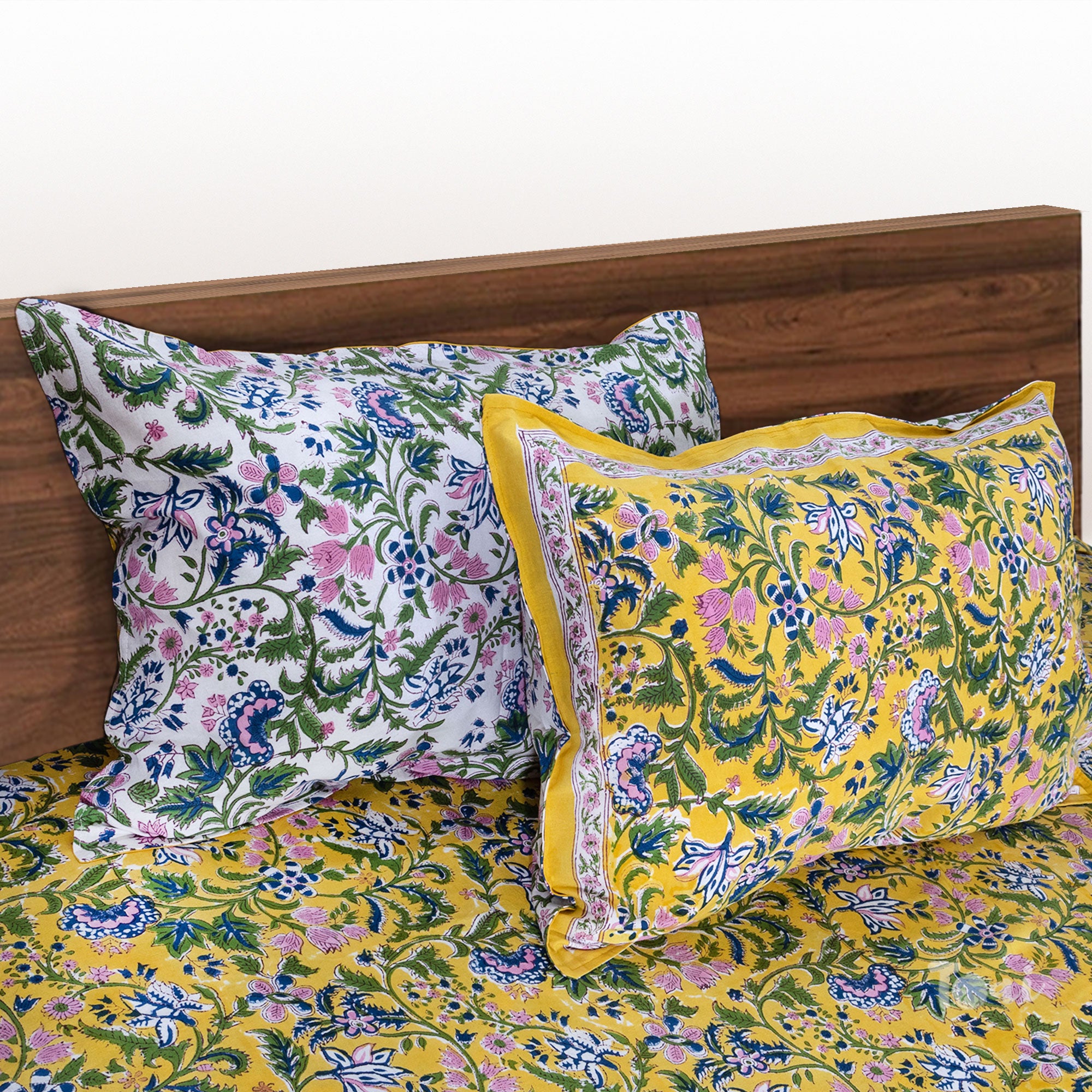 Yellow Garden | Fine Quality Bedsheet